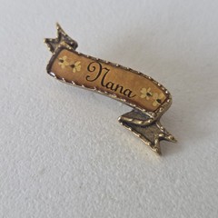 Gold Metal Ribbon Nana Pin Brooch Signed Maximal Art