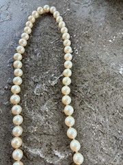 !!! Panetta Stamped Pearl Style Necklace Elegant Statement Piece Vintage