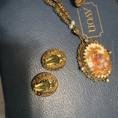 Vintage West Germany Fragonard Porcelain Cameo Necklace Set