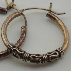 925 Sterling Hoop Earrings with Swirl Wire Detailing Oxidized Finish Vintage Sty