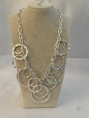 LONG VINTAGE SILVER TONE VCLM NECKLACE W/ INTERLOCKING CIRCLES