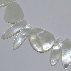 JTV White South Sea Mother-of Pearl Graduated Bib Collar Necklace ~ 18″