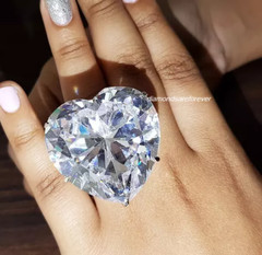 Huge Colorless White Heart Shape 120.00CT Diamond Solitaire Party Women’s Ring
