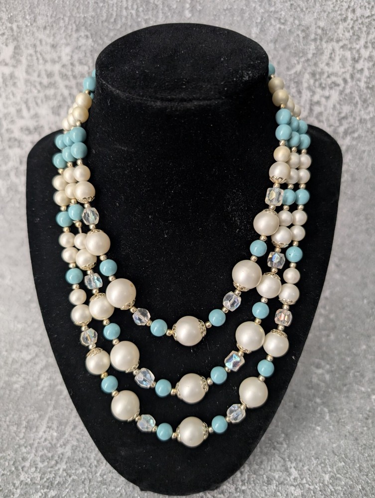 Stunning Vintage Women’s Aqua/White Triple Strand Pearlized Japanese Necklace