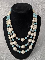 Stunning Vintage Women’s Aqua/White Triple Strand Pearlized Japanese Necklace