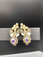 JULIANA D&E Book Piece AB Rhinestone FLOWER Shape CLIMBER Clip Earrings Ref 4724