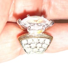 VINTAGE 18K G.H.E RING SIZE 5 BIG CUBIC ZIRCONIA RHINESTONES DESIGN