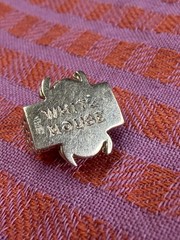 Vintage 14k Gold White House Charm USA Presidential Home Miniature Openwork