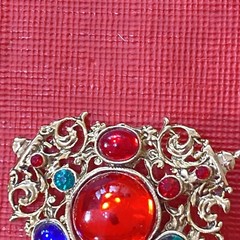 Vintage Etruscan Style Antique Gold Tone Brooch Jelly Cabochons 1.75”