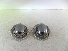 Vintage Whiting & Davis Co. Silver Tone Hematite Oval Clip On Earrings Classic