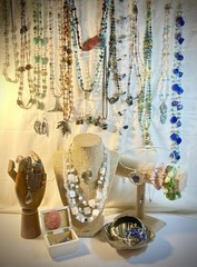 Vintage/Estate/Modern Jewelry Lot 40+piece, Natural Stone/MOP/Abalone