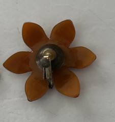 Vtg 60s Lucite/Plastic Brown Flower Striped Brooch/Pin 3″ & Earrings (SEE BELOW)