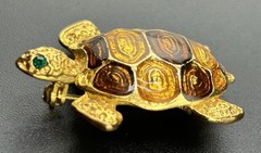 AAi Gold Tone Green Eye Rhinestone Turtle Brooch