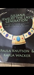 Vintage Juliana D&E Book Piece Gong Stand Pendant Necklace