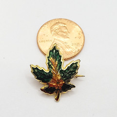 Maple Leaf Tiny Colorful Enamel Metal Vtg Scatter Lapel Necktie or Brooch Pin
