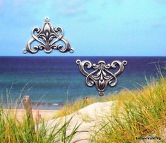 #1879 ANTIQUED STERLING SILVER PLATED FLORAL 3 RING “Y” CONNECTOR – 2 Pcs