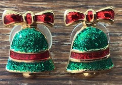 Vtg Christmas Tree Brooch/Pin & Earrings Set Multicolor Cut Rhinestone & Bells