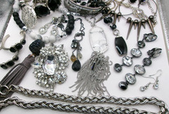 Vintage Estate Costume Jewelry Lot~NR (AVON)~LIZ C~NAPIER~CHICO’S~KENDRA SCOTT