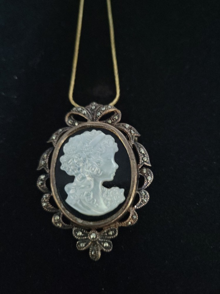 Vntg Cameo .925, marcasite, onyx, MOP pendant w/ new .925 goldplated chain.