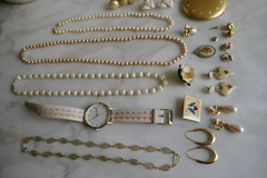 21 Pc Lot Faux Pearl Rhinestone Jewelry Compact Mirror Wristwatch Hair Barrettes