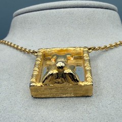 Vintage JJ Rabbit Looking In The Mirror Gold Tone Necklace Easter Spring 16″