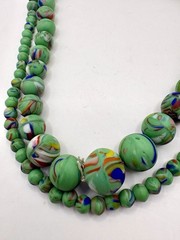 Vintage Molded Swirl Czech Graduated Glass Necklace 27 Inch