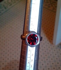 Vintage Estate (925) Sterling Silver Red Garnet Gemstone Scalloped Bezel Ring 7