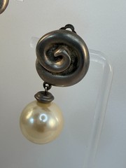 Vintage Ann Taylor Mega Faux Pearl Silver Swirl Chunky Statement Post Earrings