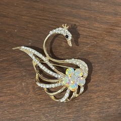 Vintage Swan Rhinestone Brooch 1.5 Inchx2inch Gold Base And Silver/White Stones