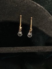 1960s Crystal Teardrop Clip On Earrings, Subtle Sophisticated, Understated￼