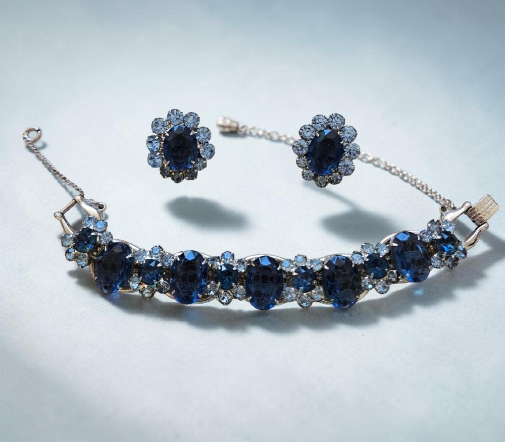 Vintage Julianna D & E Montana Blue Rhinestone 5 Link Bracelet & Earrings