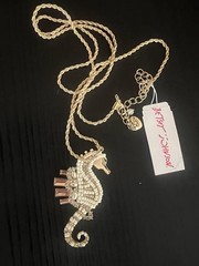 Betsey Johnson White Pearl Seahorse Earrings and Necklace Set – Rare – O4