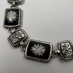 Vintage Brighton Water Lily White Black Flower Retired Silver Bracelet