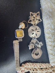 Vintage jewelry set of 21 in vintage purse
