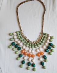 Beaded Necklace with Rhinestones Big Style Gold Tone