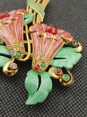 1930s green red enamel multicolor stones dangle beads trumpet flowers brooch