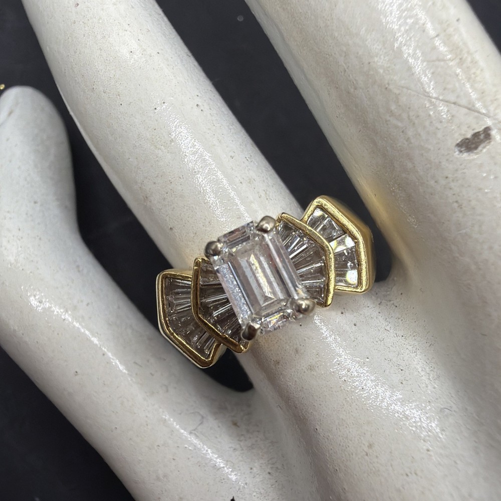 ❤️‍🩹 18k YG Emerald Cut 1.40CTW 1.00 CT Ctr Diamond Wedding Ring Size 6.5