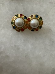 Vintage Anne Klein Gold Tone Faux Pearl Rhinestone Accent Clip On Earrings