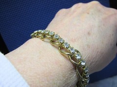 Vintage Sparkling Clear Rhinestone 7.5″ Bracelet Tennis / Chain Gold Plate