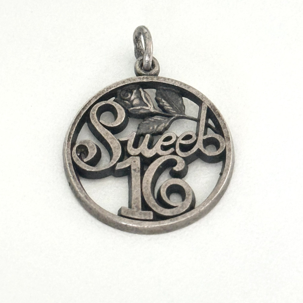 Vintage 925 Sterling Silver Sweet 16 Birthday Rose Flower Round Charm Pendant