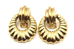 Vintage Shiny Large Clip-On Huggie Earrings Gold/Silver Tone 1970s-1990s