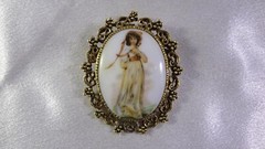 Vtg Porcelain Oval Picture Young Maiden Golden Toned Metal Brooch Pin Pendant!