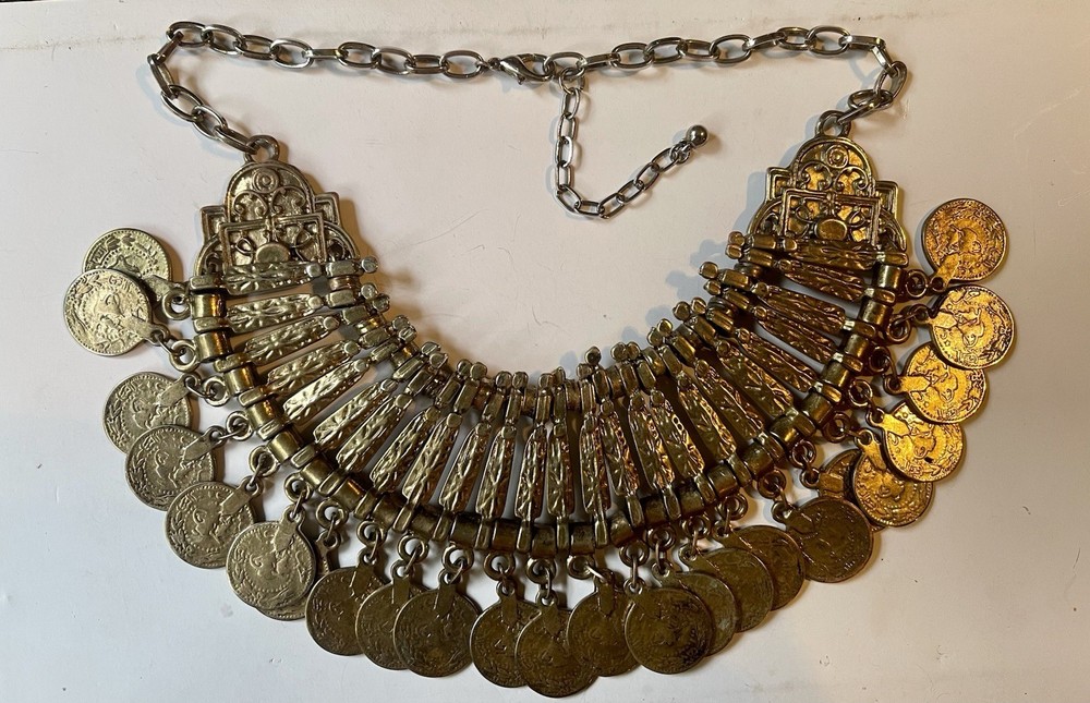 VTG ESTATE BOHO TRIBAL BIB STYLE HAMMERED BRASS COIN COLLAR NECKLACE BELLY DANCE