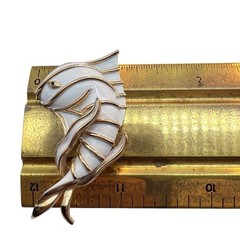 Vtg Crown Trifari Fish Seaweed Brooch Withe Enamel Gold Trifarium 1955-1969 SB