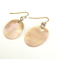 Ladies Vintage Mother Of Pearl Shell MOP Ladies Drop Earrings
