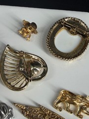Vintage Brooch Lot Gold Tone Rhinestone Animals Heart Cameo Mixed Pins