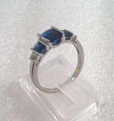 Vintage Jewellery Gold Ring with Blue and White Sapphires Antique Deco Jewelry