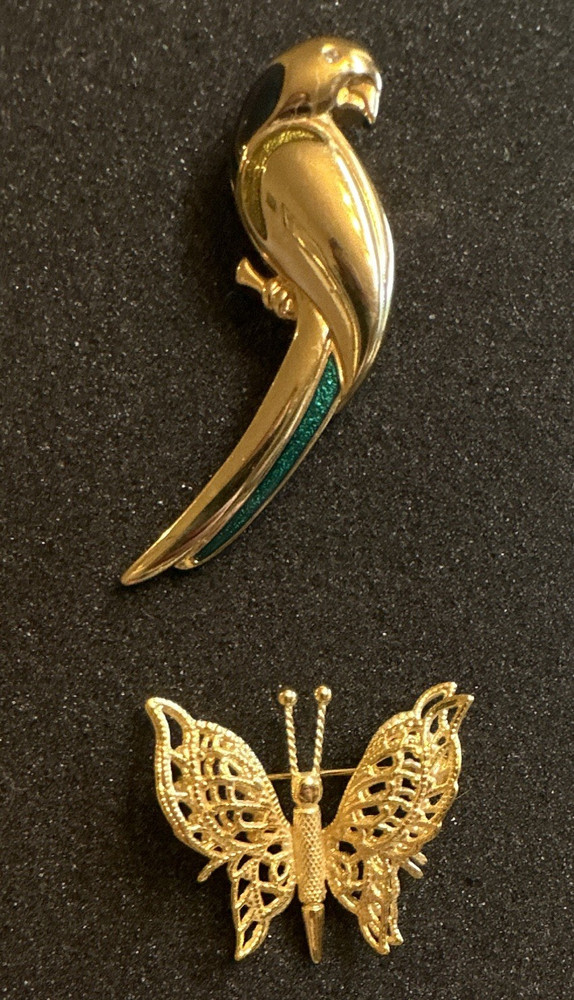 Vintage 80s Liz Claiborne Gold Tone Parrot Bird & Monet Butterfly Brooch Lot 2