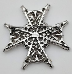 RARE VINTAGE CROWN TRIFARI JEWELRY MALTESE RHINESTONE CROSS BROOCH PIN 2 1/4″