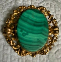 VINTAGE EARLY MALACHITE AND GOLD METAL RUSSIAN LARGE BROOCH